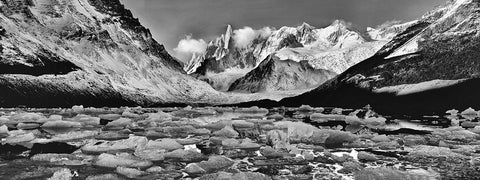 Sunrise of Laguna Torres in the Winter, El Chalten National Park, Argentina